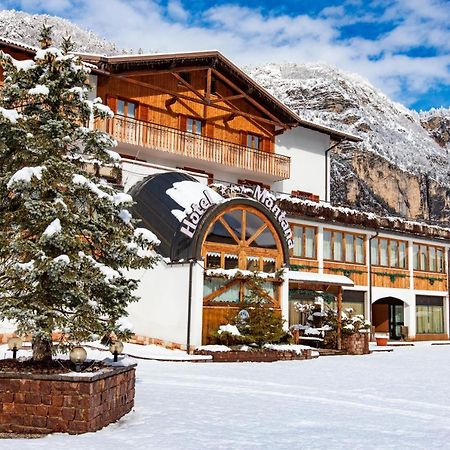 Hotel & Residence Montana Fai della Paganella Bagian luar foto