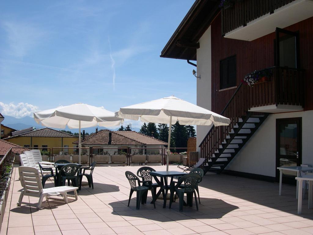 Hotel & Residence Montana Fai della Paganella Bagian luar foto