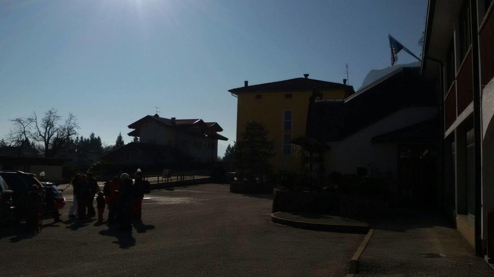 Hotel & Residence Montana Fai della Paganella Bagian luar foto